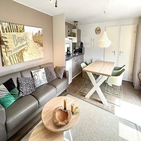 Compact At 4 5 Km From Rockanje Chalet Hellevoetsluis