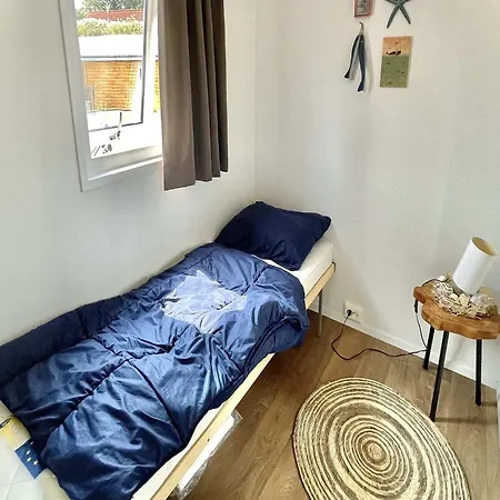 Chalet Compact At 4 5 Km From Rockanje Hellevoetsluis